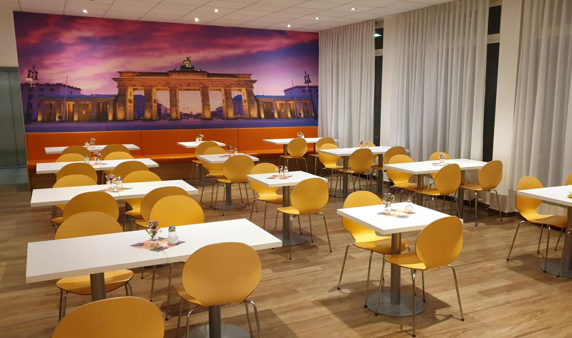 Ibis Budget Berlin Ost エクステリア 写真
