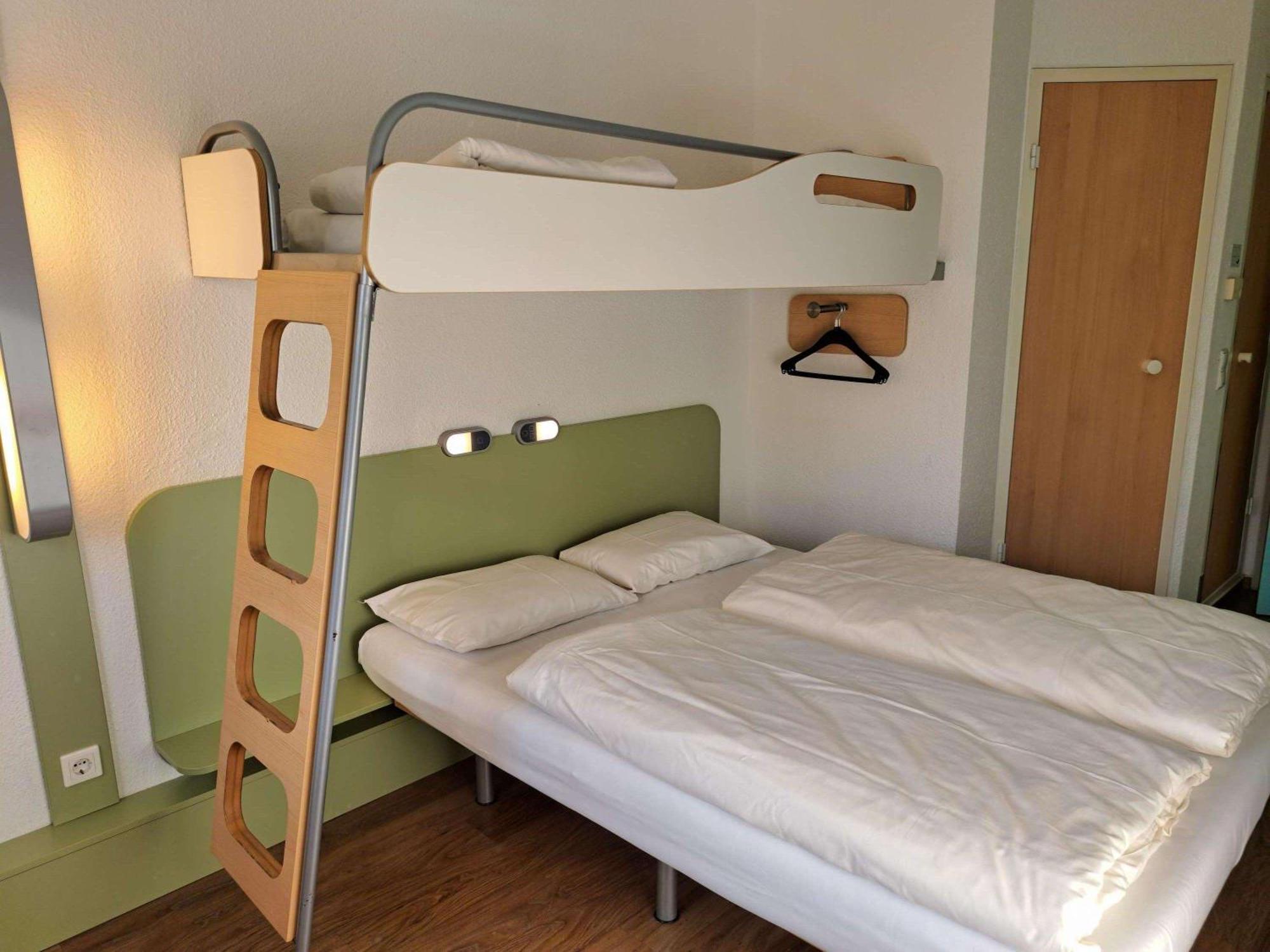 Ibis Budget Berlin Ost エクステリア 写真